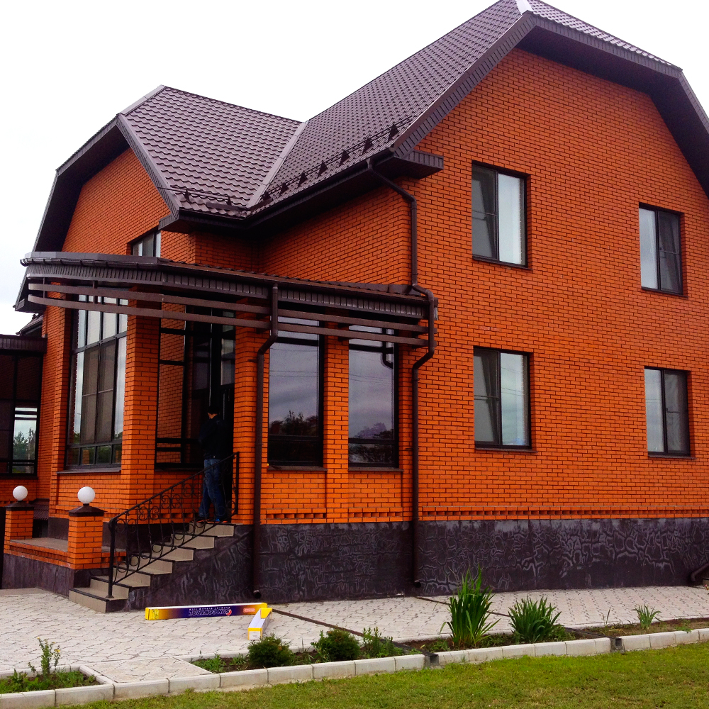 Загородный коттедж 02